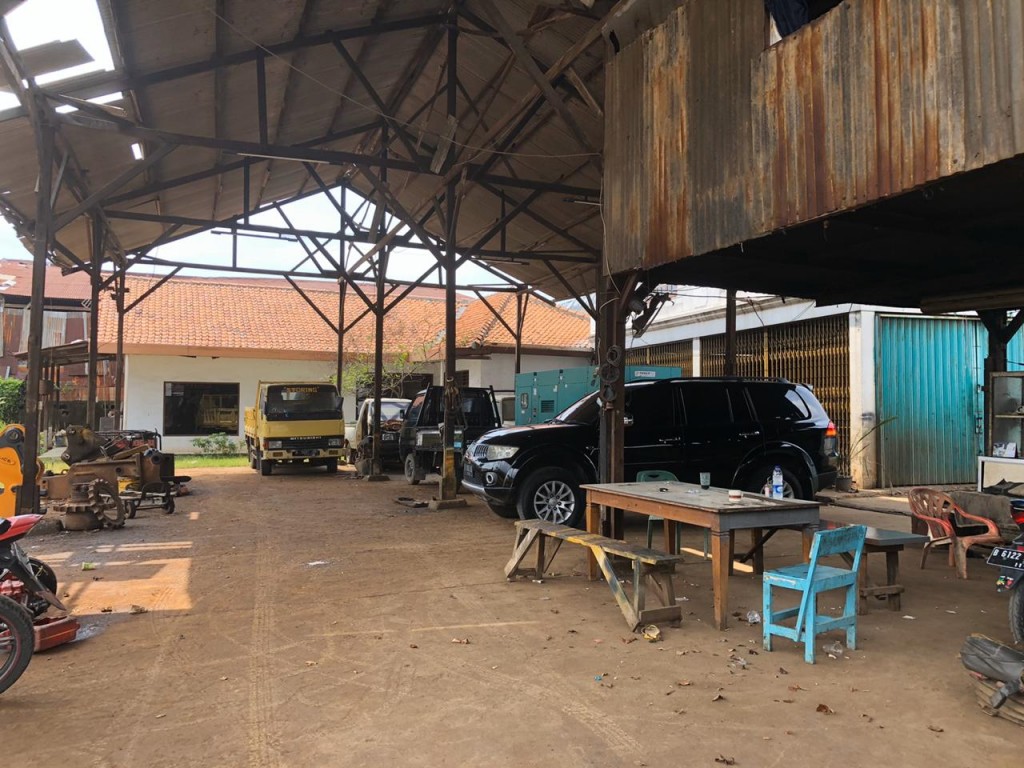 Bangunan Semi Gudang di Pinggir Jalan Raya Cipondoh Tangerang — foto 5