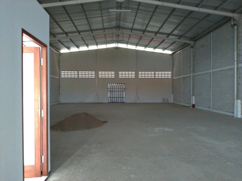 Gudang 518-320 M2 di Delta Silikon Cikarang Dekat Deltamas, Jababeka Cikarang — foto 3
