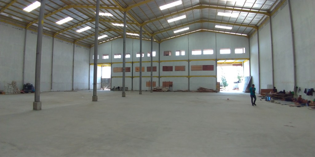 Gudang Bangunan Baru Dinding Tinggi 14.5 m di Delta Silikon Cikarang — foto 1