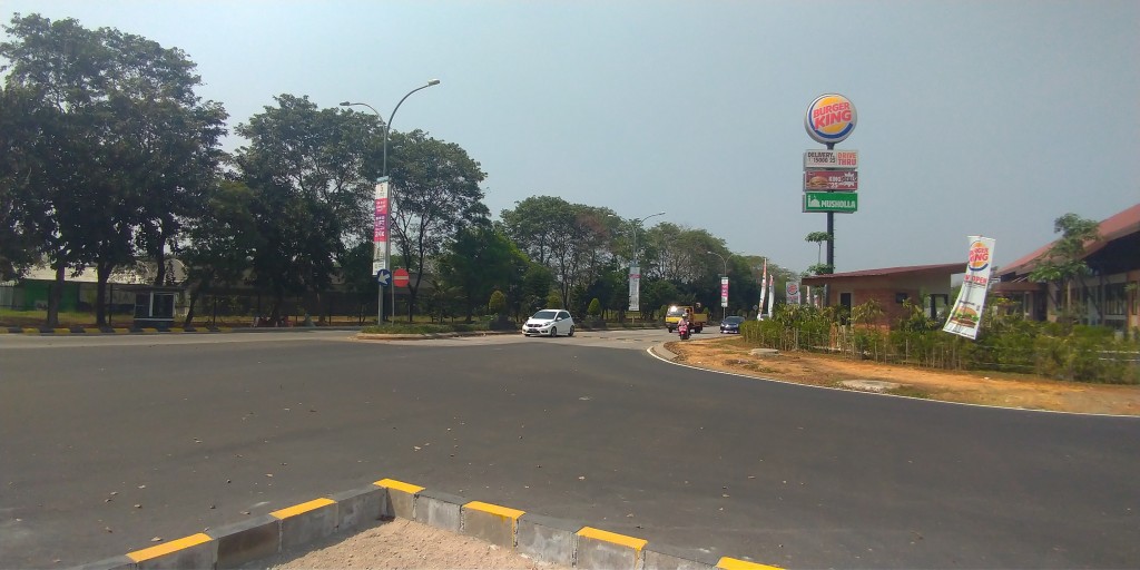 Disewakan Kavling Komersial di Samping Burger King Jababeka Cikarang Dekat Lippo Cikarang — foto 3