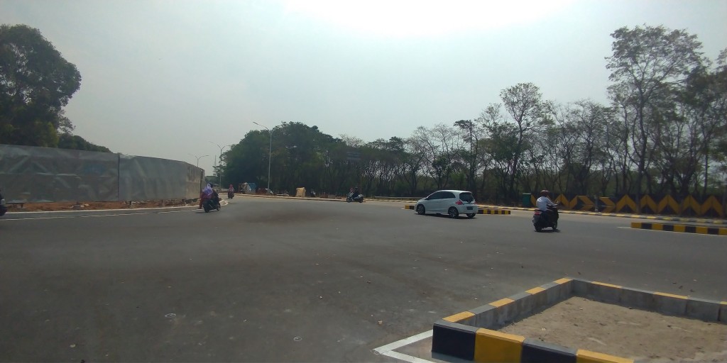 Disewakan Kavling Komersial di Jalan Boulevar Delta Mas Cikarang, Dekat Lippo Cikarang — foto 1