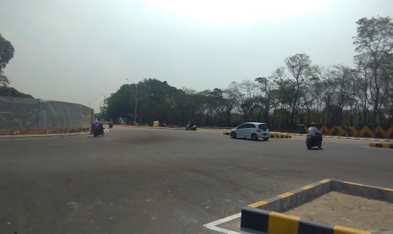Disewakan Kavling Komersial di Jalan Boulevar Delta Mas Cikarang, Dekat Lippo Cikarang
