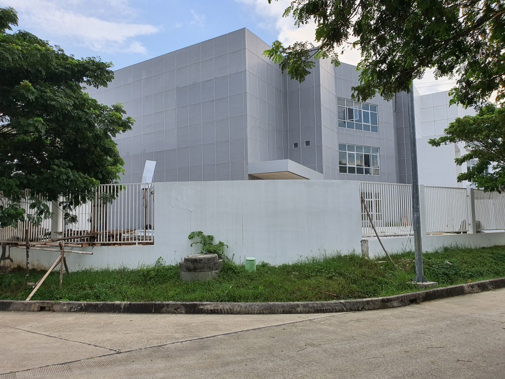 Gudang Baru Murah di Cikarang Delta Silikon, Gudang Jababeka Cikarang — foto 1