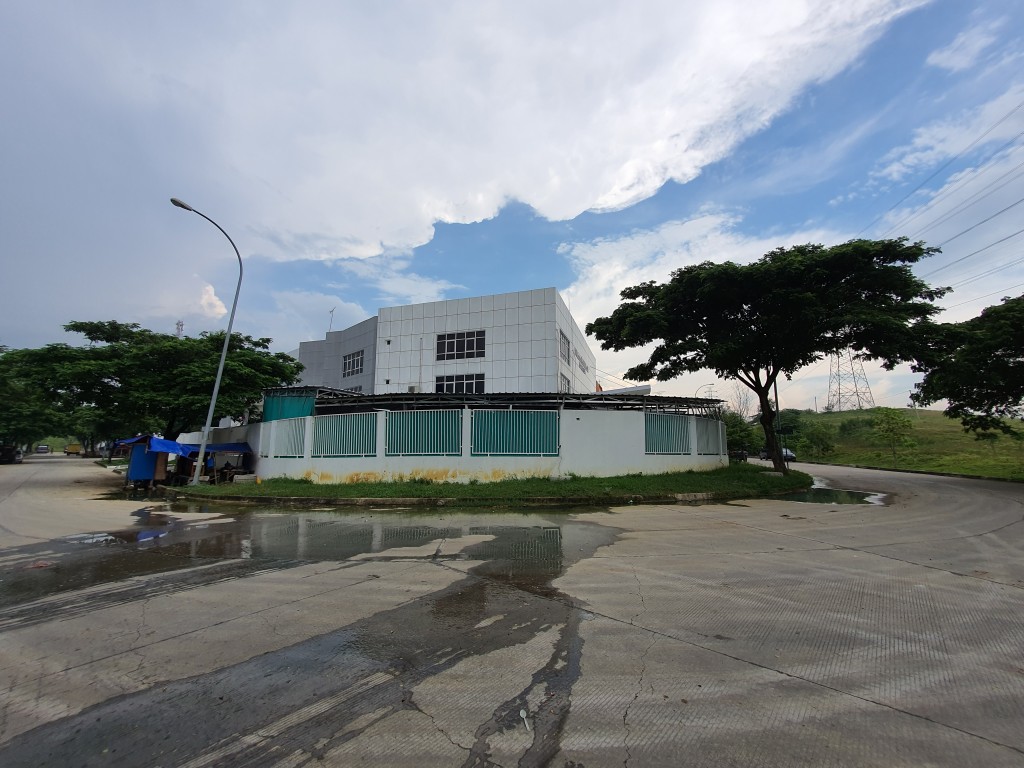 Gudang Baru Strategis di Cikarang Delta Silikon, Gudang Jababeka Cikarang — foto 2