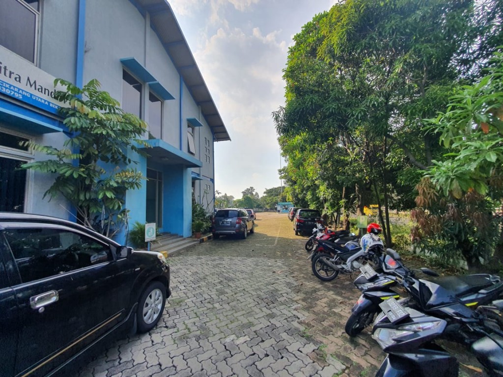 Gudang Siap Pakai di Kawasan Industri Jababeka Cikarang — foto 1