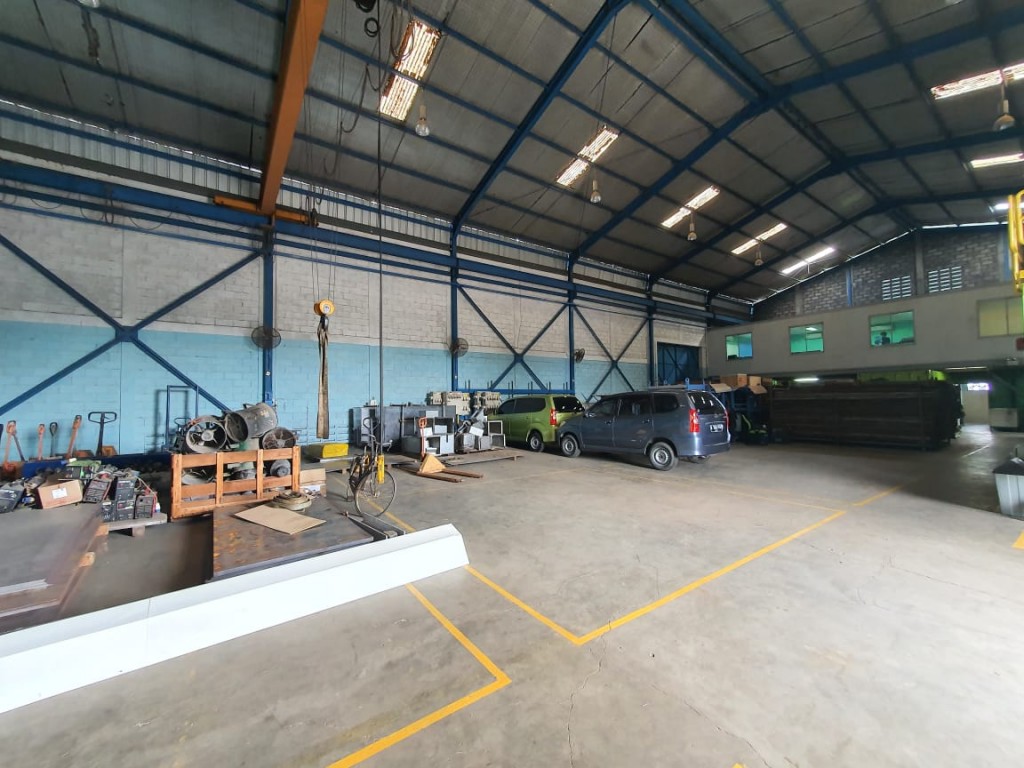 Gudang Siap Pakai di Kawasan Industri Jababeka Cikarang — foto 5