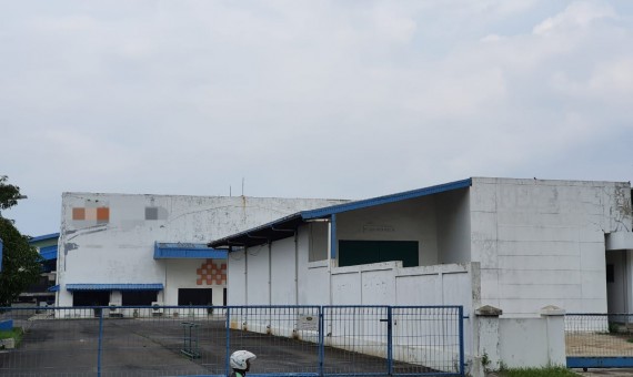 Gudang Strategis Ex Pabrik di Pinggir Jalan Raya Jababeka Cikarang