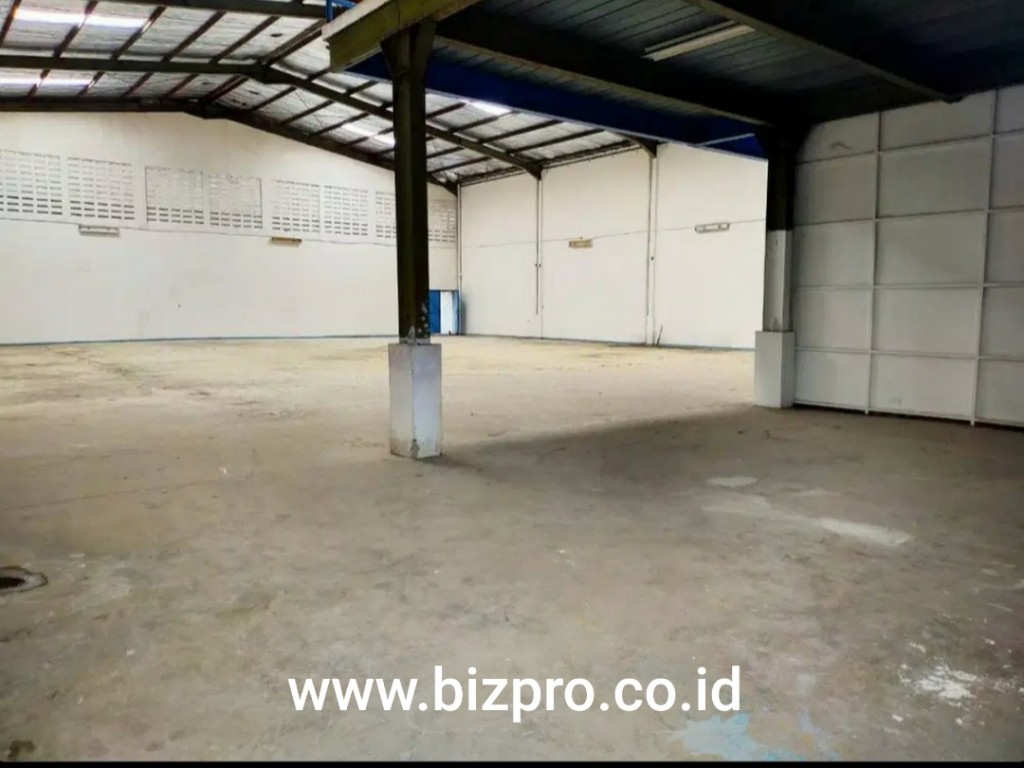 Gudang SFB Strategis 1.460 M2 di Jababeka Cikarang — foto 2