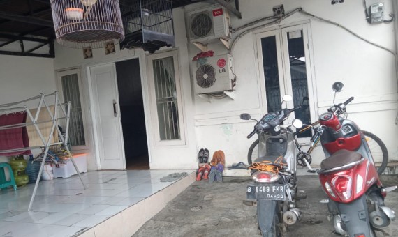 Rumah 3 Kamar Tidur Full Furnished di Perumahan Graha Cikarang