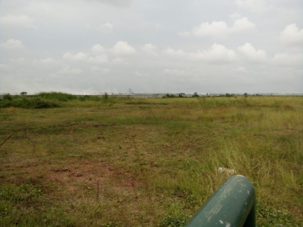 Lahan Tanah Kosong 11,9 Ha di Pinggir Jalan Raya Karawang Barat — foto 2
