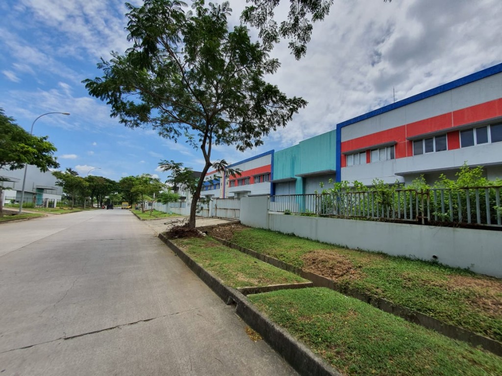 Paling Murah Disewakan Gudang di Delta Silicon Lippo Cikarang dkt Jababeka dan Deltamas Cikarang — foto 2