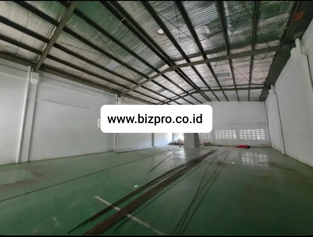 Gudang Termurah Dijual Sudah Renovasi di Jababeka 2 Cikarang dkt Delta Silicon Lippo Cikarang — foto 2