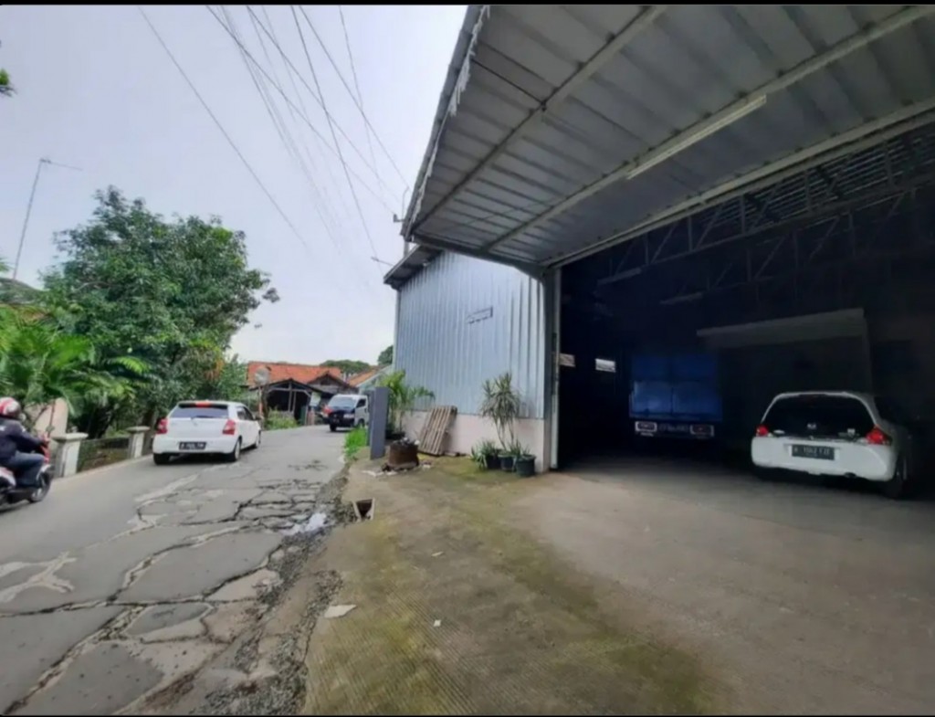 Gudang dengan Kantor Istimewa di Jababeka Cikarang dkt Delta Silicon Lippo Cikarang — foto 3