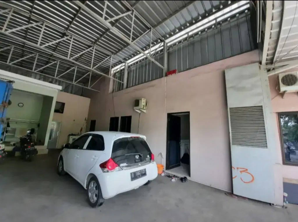 Gudang dengan Kantor Istimewa di Jababeka Cikarang dkt Delta Silicon Lippo Cikarang — foto 5