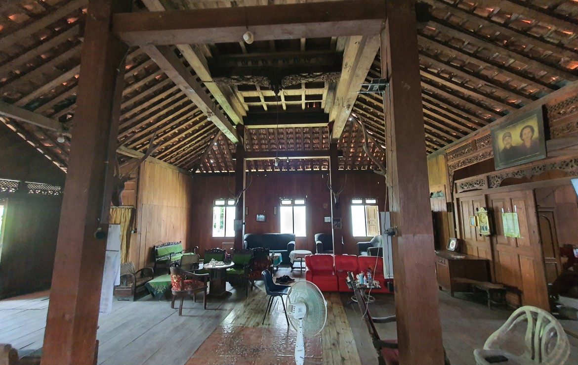 Rumah Joglo Antik Berusia Ratusan Tahun