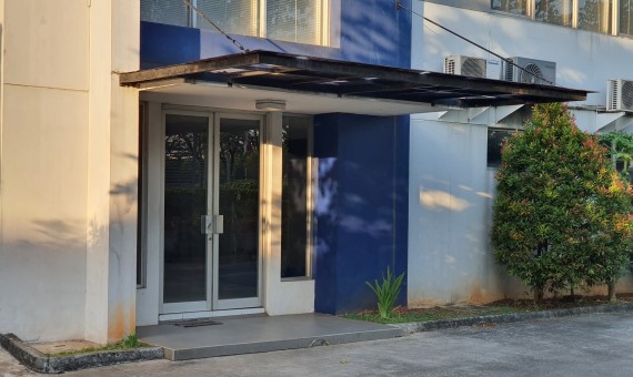 Gudang Workshop Delta Silicon 3 Cikarang Dijual Murah Bangunan Bagus