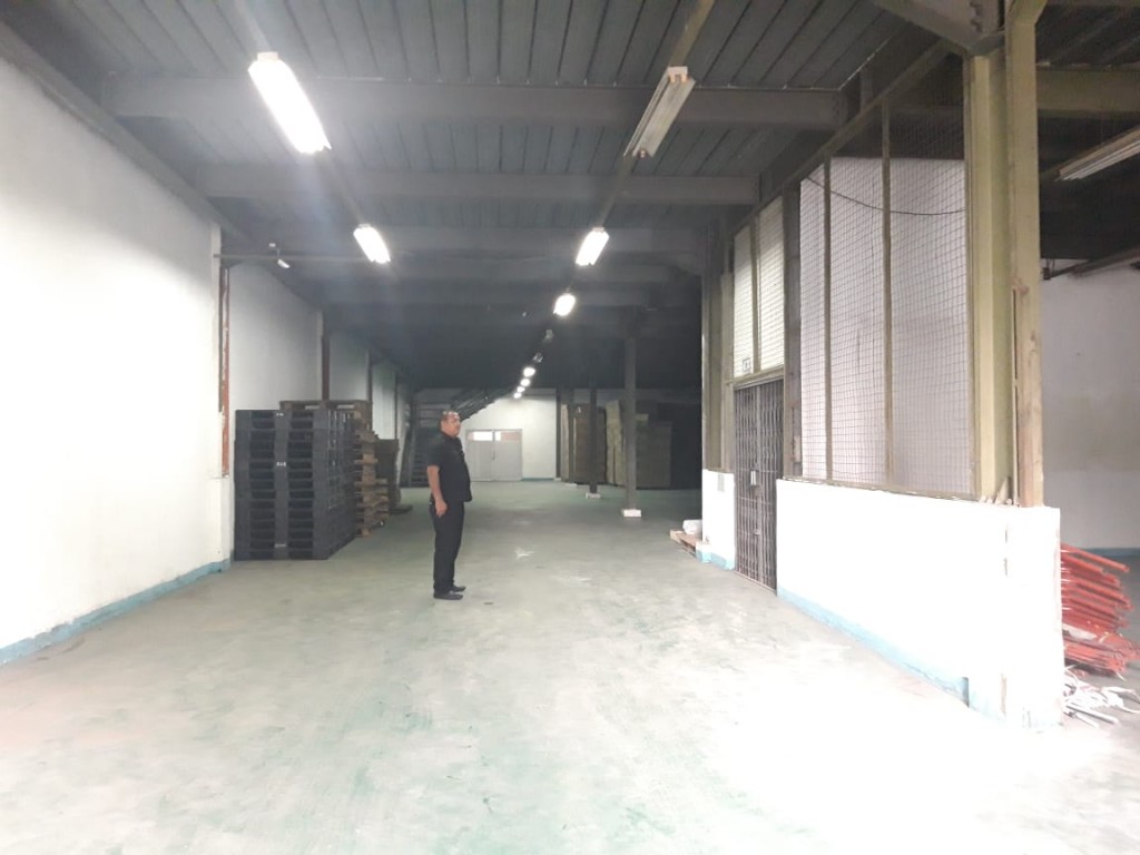 Gudang Dijual Jababeka 1 Cikarang Bekasi Dekat Lippo Cikarang Bekasi — foto 2