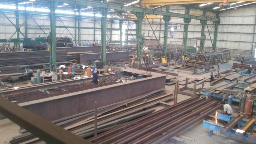 Sewa Gudang Cikarang Bekasi Cocok Untuk Gudang Workshop Fabrikasi Baja Dilengkapi Hoist Crane — foto 3