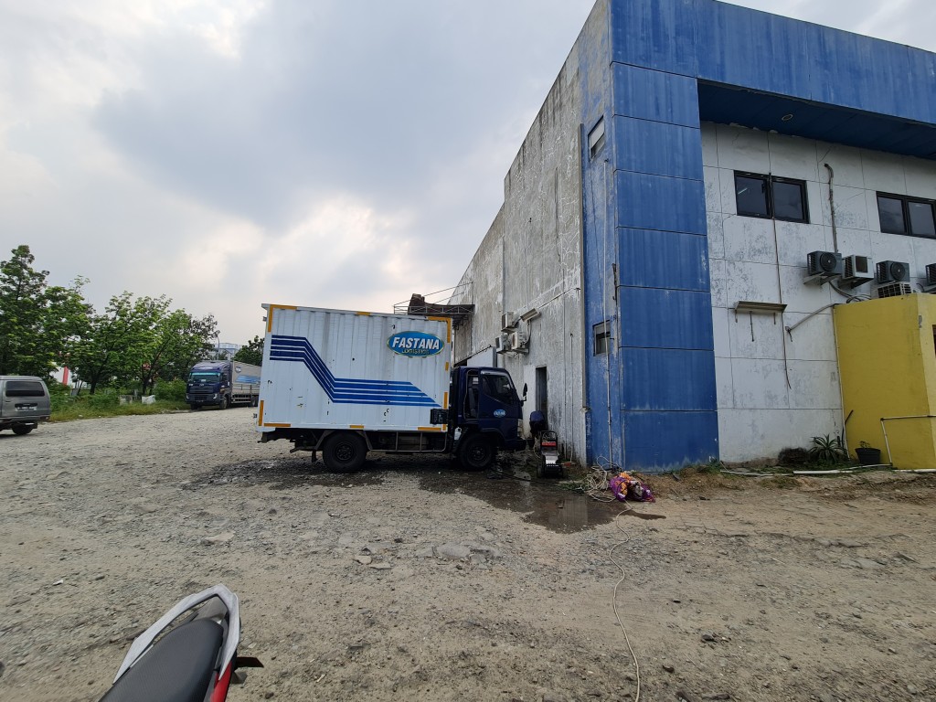SEWA GUDANG JABABEKA CIKARANG, BEKASI PARKIRAN SUPER LUAS — foto 5