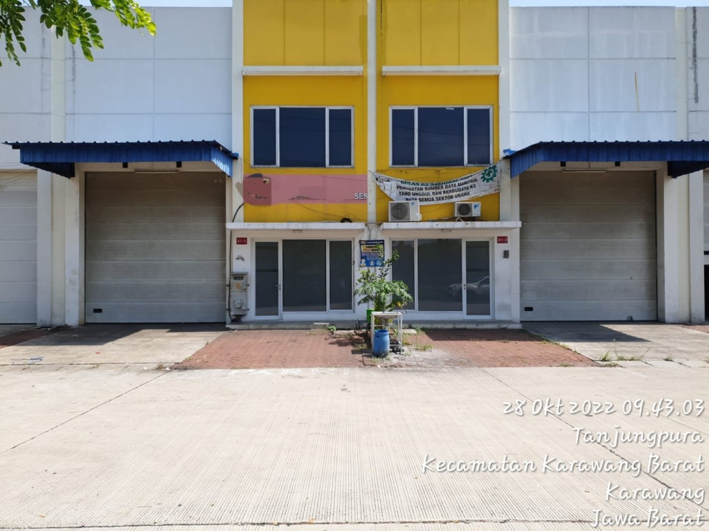 Disewakan Gudang 3 Bisnis Center Tanjung Pura Karawang Barat, KIIC, Surya Cipta Karawang — foto 3