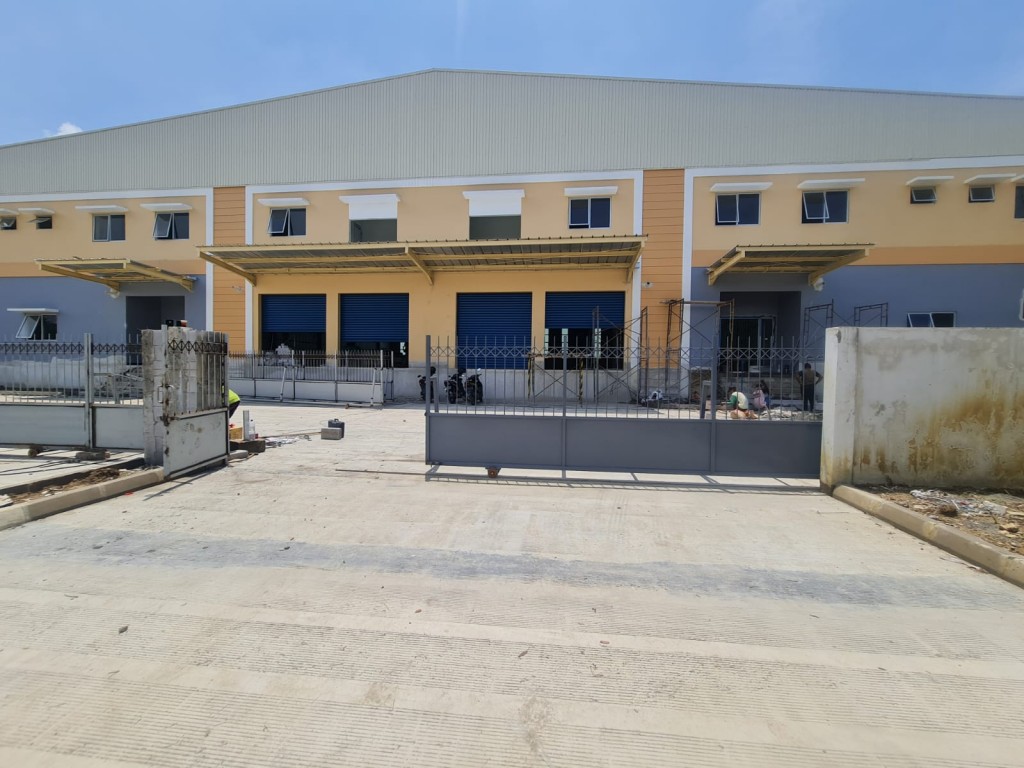 Dijual Gudang di Delta Silicon 3 Lippo Cikarang, Bagunan Istimewa Baru, dekat Jababeka 2 — foto 1