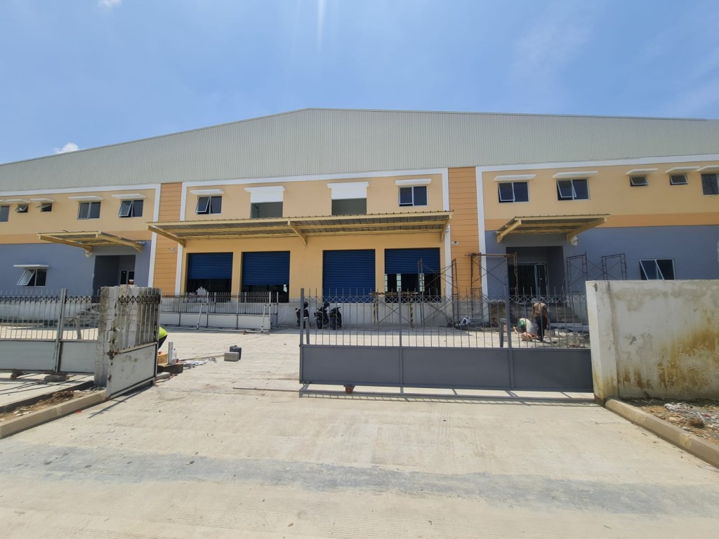 Dijual Gudang di Delta Silicon 3 Lippo Cikarang, Bagunan Istimewa Baru, dekat Jababeka 2 — foto 2