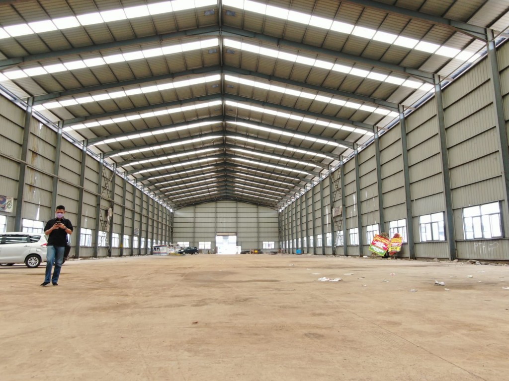 Disewakan Gudang di Rest Area TOL KM 19B Jakarta-Cikampek, dkt MM2100 Cibitung, Bekasi — foto 1