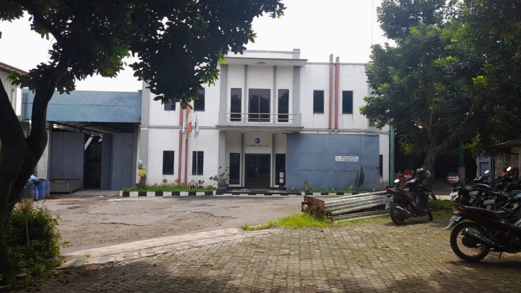 Dijual Gudang Workshop di Cikarang, Pinggir Jalan Raya Serang-Cibarusah, Cikarang dekat Delta Silicon 8 — foto 2