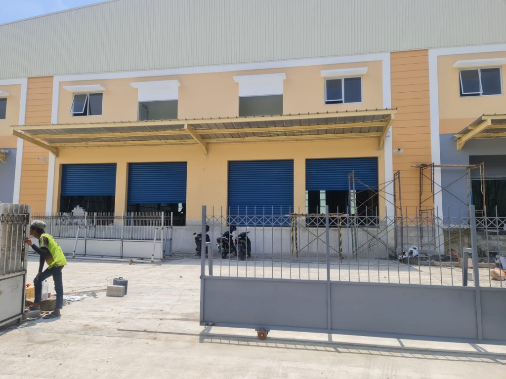 Dijual Gudang di Delta Silicon 3 Lippo Cikarang, Bagunan Baru Istimewa, dekat Jababeka 6 — foto 1