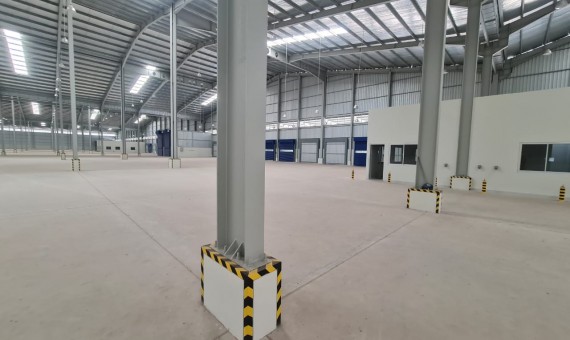 Disewakan Gudang di Delta Silicon 8 Lippo Cikarang, Bangunan Baru Dilengkapi Loading Dock