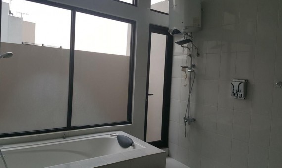 Dijual Rumah di Taman Menteng Lippo Cikarang, Dekat Dengan Mall Lippo Cikarang