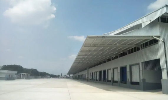 Loading Dock Full 2Hektar Sewa Gudang Delta Silicon Cikarang,Deltamas