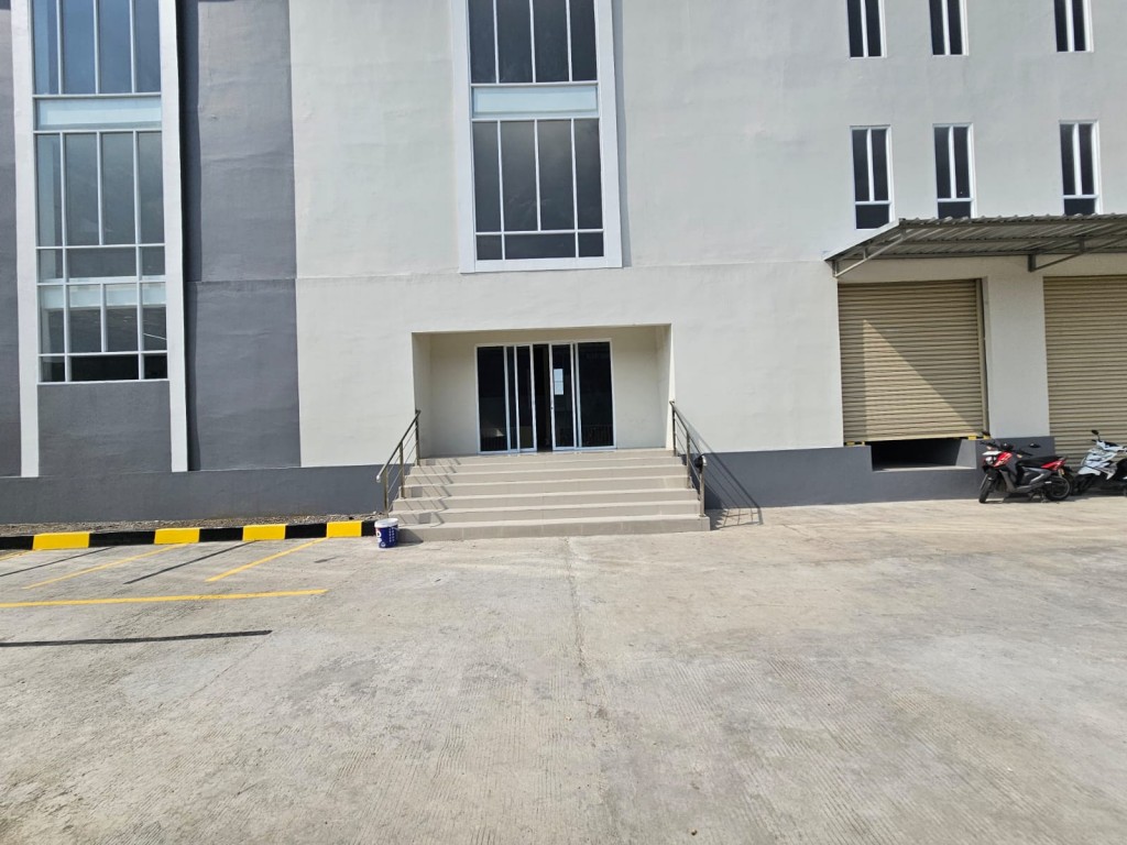 Disewakan Gudang Pabrik Delta Silicon Lippo Cikarang,Jababeka,Deltamas — foto 4