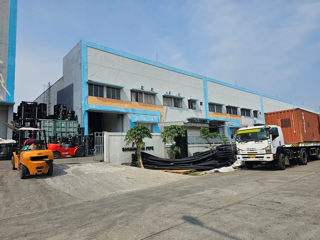 Disewakan Pabrik Gudang Delta Silicon Cikarang,Jababeka,Deltamas,Bekasi — foto 2