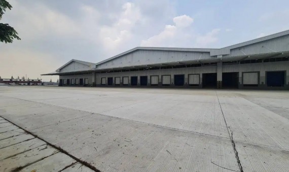 Disewakan Gudang di Delta Silicon 8 Cikarang Dilengkapi Auto Leveler